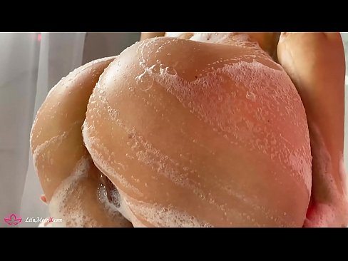 ❤️ Brunette masturbearet poesje mei Vibrator nei intens orgasme yn dûs ️ Porno fb by wy