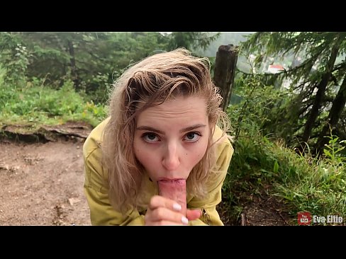 ❤️ Meisje slikket cum nei in iepenbiere blowjob - Eva Elfi ️ Porno fb by wy